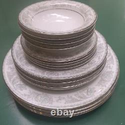 Noritake, BELMONT 5609 Dinnerware 4 Dinner, 4 Bread, 4 Salad, 4 Berry Bowls 16P