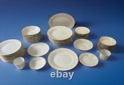 Noritake Dearest 2034 Contemporary Fine China 58 Pc Dinnerware Set Serving for 9