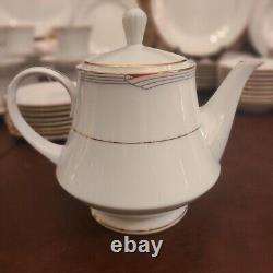 Noritake Equator L556 Dinner Ware Set for 8 with serving pcs 64 pieces