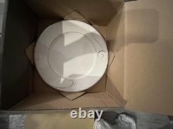 Noritake Platinum Wave China Set Service for 8 NEW