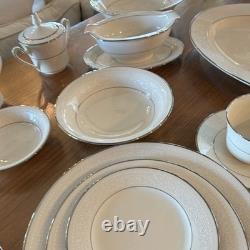 Noritake Sorrento 7565 Ivory China Dinner Set service for 12 plus serving pieces