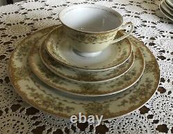 Noritake- The HINODE JAPAN China Dinnerware Set 45 Pieces -1940 s