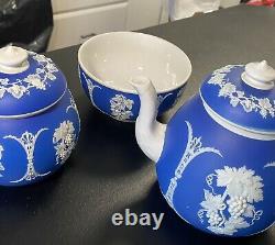 Old Wedgwood Jasperware dip blue 3p teapot sugar applied white grapes+ etc GIPSY