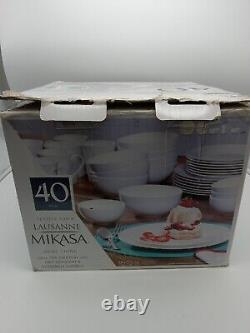 Open box, Mikasa Lausanne 40-piece Bone China Dinnerware, missing 1 salad plate