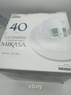 Open box, Mikasa Lausanne 40-piece Bone China Dinnerware, missing 1 salad plate