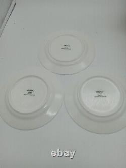 Open box, Mikasa Lausanne 40-piece Bone China Dinnerware, missing 1 salad plate