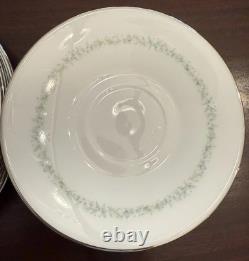 Oxford Bone China Meadowlark (1970-1978) (8 Complete Place Settings, 32pcs)