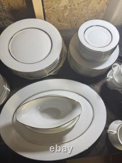 Oxford Lexington Bone China Dinnerware Platinum Trim Set of 66 Mint Condition