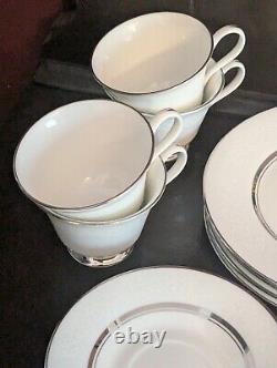 Oxford White Echo Dinnerware Set Service for 4 20 Pieces