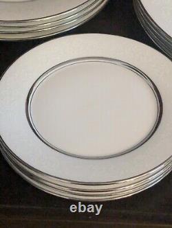 Oxford White Echo Dinnerware Set Service for 4 20 Pieces