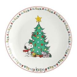 PEANUTS SNOOPY CHRISTMAS DINNER SET 18-Piece FINE CERAMIC DINNERWARE SET PLATES