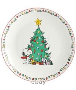 PEANUTS SNOOPY CHRISTMAS DINNER SET 18-Piece FINE CERAMIC DINNERWARE SET PLATES