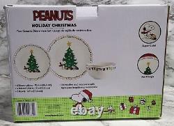 Peanuts Holiday Christmas Dinnerware Set. Snoopy & Woodstock With Christmas