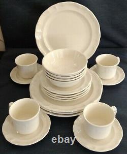 Pfaltzgraff Gazebo White 4 FIVE-PIECE PLACE SETTINGS 2 Sets Available