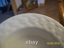 Pfaltzgraff Vtg China White Embossed Woven Ribbon Pattern Grouping Of 58 Pieces