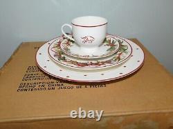 RARE! Better Homes & Gardens Cardinal 16 Pc Dinnerware Set for 4 Christmas