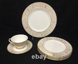 ROYAL DOULTON Sovereign Dinnerware 6 Person 4 Piece Place Setting + 7 Pieces