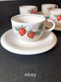 Rare Mikasa Dinnerware CL915 Berries Three Complete Service For 8