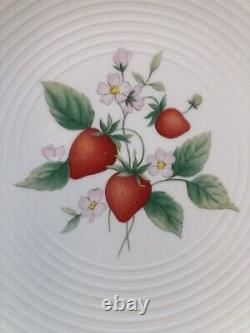 Rare Mikasa Dinnerware CL915 Berries Three Complete Service For 8