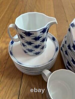 Rosenthal Continental Corinth Porcelain Set For 8