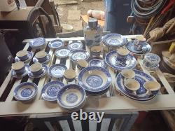 Royal China Willow Ware Blue & White Ceramic Dinner Set Plates Bowls Cups