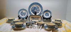 Royal Currier & Ives Dinner Set 6 Place Settings (33 Pieces) Plate Bowls Cups