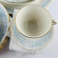 Royal Doulton TC 1020 Hampton Court Bone China Dinnerware Set of 29 Vintage Royal Doulton TC 1020 Hampton Court Bone China Dinnerware Set of 29 Vintage