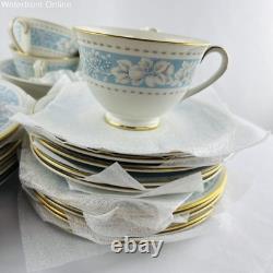 Royal Doulton TC 1020 Hampton Court Bone China Dinnerware Set of 29 Vintage