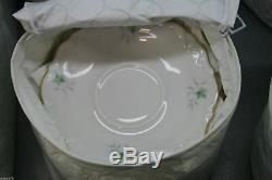 Royal M Bavaria China RMY3 GREEN FLOWERS ON BRANCH 60 PIECES 12 PLACE SETTINGS