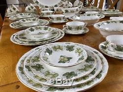 Royal Worcester Dinner Service For Eight Mathon Worcester Hops Dinnerware