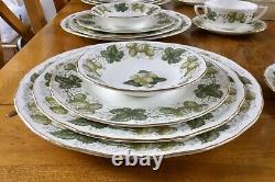 Royal Worcester Dinner Service For Six Mathon Worcester Hops Dinnerware