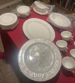 Royal Worcester GOLD CHANTILLY Fine Bone China 68 pc Set England 9.8/10 cond