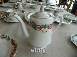 Sango Noel #8401 Dinnerware Set for (12) with5 Serving Pieces Holly Berries