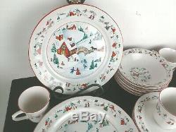 Service for 6 Beautiful Vintage Farberware White Christmas China Dinnerware 391