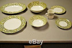 Set of J. & G. Meakin English Sterling Olive Green 39 pc. Dinnerware M3266