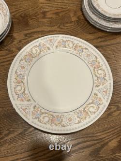 Silverie Fine China Set Vintage SIV8 Pattern 18 Piece Pastel Floral Scroll