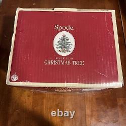Spode Christmas Tree 12-Piece Dinnerware Set, Service for 4 Holiday Table Set