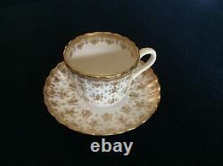 Spode Fleur de Lys Y8063 Dinnerware 12 Dinner, 12 Bread, 9 Salad, 15 cups