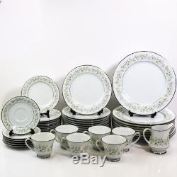 Stunning Noritake Savannah 2031 Rim Platinum 42 Pieces China Dinnerware Set
