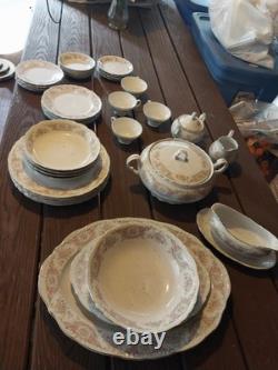 Style House-pompadour-china -large Set. Never Used