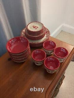 Temptations Floral Lace Red 10 Dinner Plate, Salad, Cups, Basketweave Set of 20