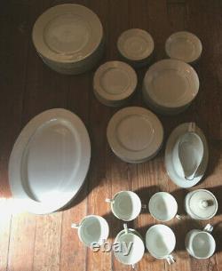 VINTAGE Brentwood Fine China Dinnerware WHITE LACE 60-Piece Set JAPAN