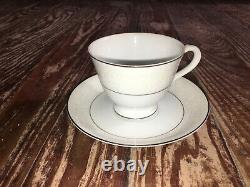 VINTAGE Brentwood Fine China Dinnerware WHITE LACE 60-Piece Set JAPAN