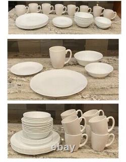 VINTAGE Corelle Dinnerware WINTER WHITE FROST Solid White 38-Piece Set