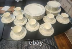 VINTAGE Discontinued Noritake Buena Vista 9728 Dinnerware Set for 8