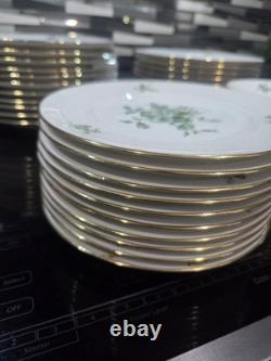 VINTAGE Hutschenreuther GERMAN PORCELAIN Dinnerware Set 42 Pieces