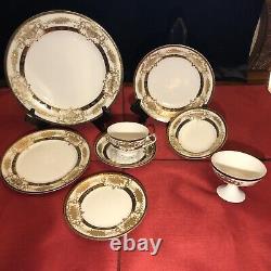 VINTAGE NEW Kutani Fine Porcelain China 116 Piece Dinnerware Service For 12