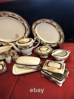 VINTAGE NEW Kutani Fine Porcelain China 116 Piece Dinnerware Service For 12