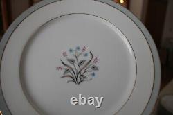 Valmont China Vintage Vista Porcelain China Pattern 83 Piece Dinnerware Grouping