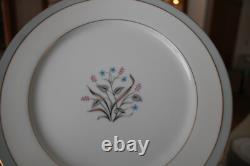 Valmont China Vintage Vista Porcelain China Pattern 83 Piece Dinnerware Grouping